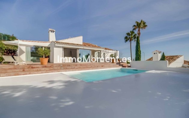 Villa - Wiederverkauf - Benalmadena - Benalmadena Centro