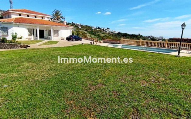 Villa - Wiederverkauf - Benalmadena - Benalmadena Costa