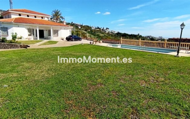 Villa - Wiederverkauf - Benalmadena - Benalmadena Costa