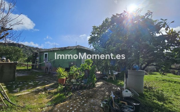 Villa - Wiederverkauf - Casares - Casares Centro