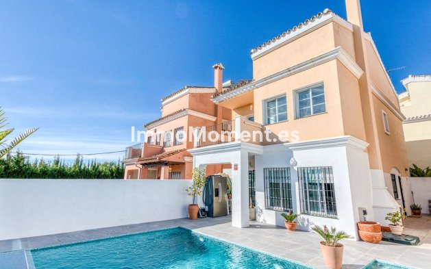 Villa - Wiederverkauf - Estepona  - New Golden Mile
