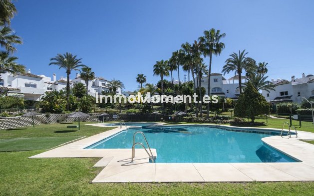 Villa - Wiederverkauf - Estepona  - New Golden Mile