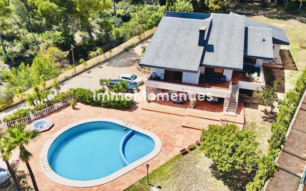 Villa - Wiederverkauf - La Nucía - La Nucia Centro