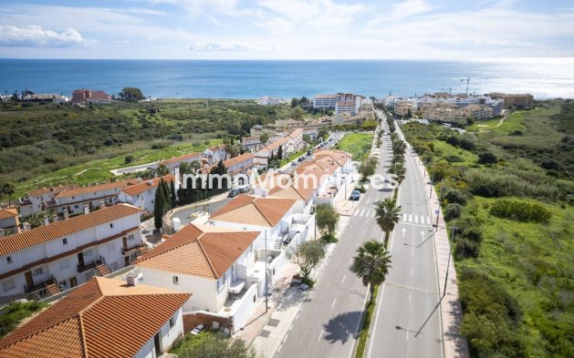 Villa - Wiederverkauf - Manilva - La Duquesa