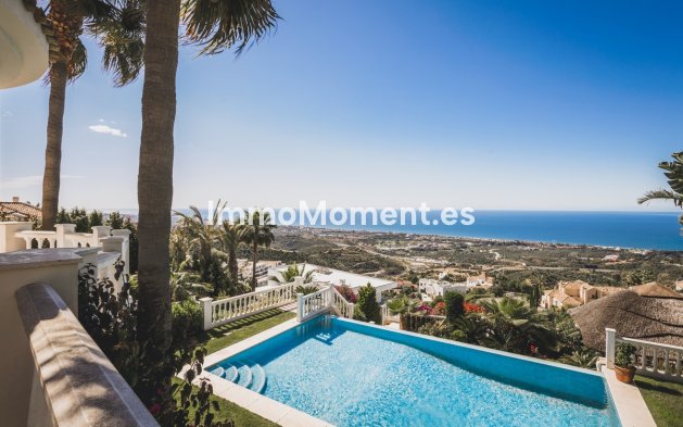 Villa - Wiederverkauf - Marbella - Altos de los Monteros