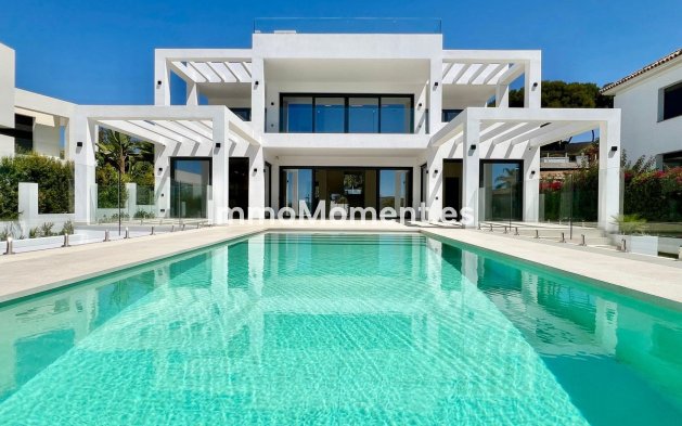 Villa - Wiederverkauf - Marbella - Elviria