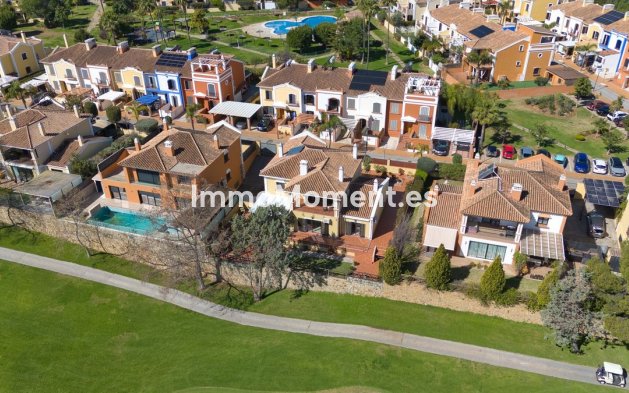 Villa - Wiederverkauf - Marbella - Guadalmina Alta