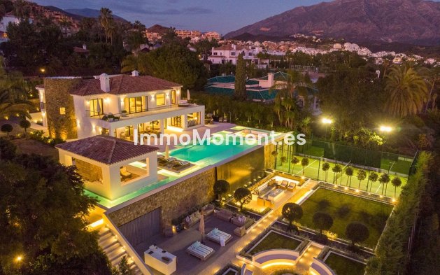 Villa - Wiederverkauf - Marbella - Marbella Centro