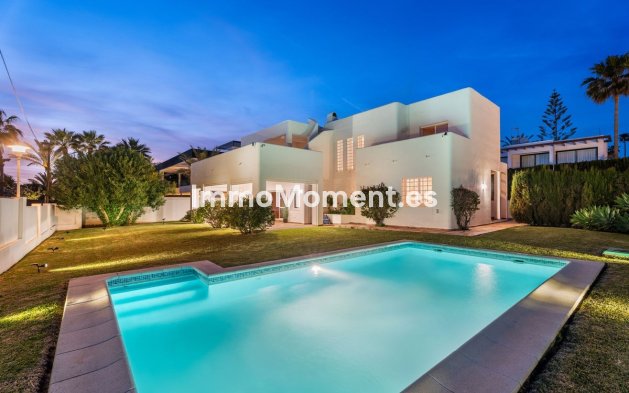 Villa - Wiederverkauf - Marbella - Marbesa