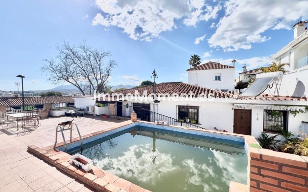 Villa - Wiederverkauf - Marbella - Nueva Andalucía