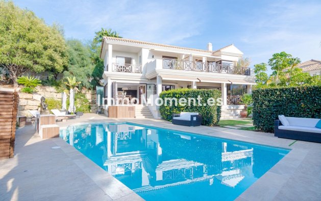 Villa - Wiederverkauf - Marbella - Nueva Andalucía