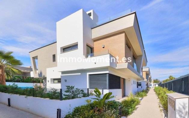 Villa - Wiederverkauf - Marbella - Puerto Banús