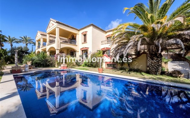 Villa - Wiederverkauf - Marbella - Sierra Blanca