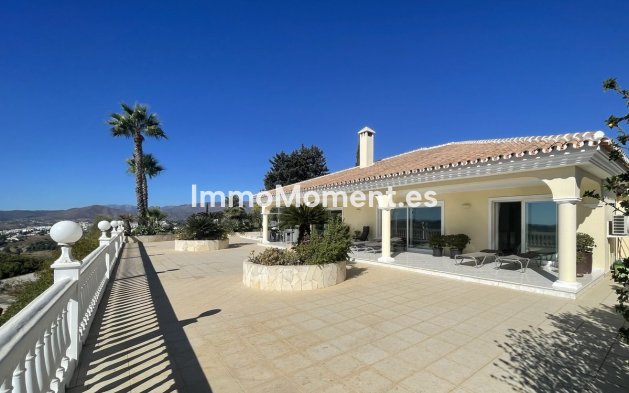 Villa - Wiederverkauf - Mijas - Sierrezuela