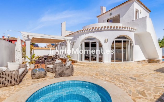 Villa - Wiederverkauf - Orihuela - Orihuela Costa