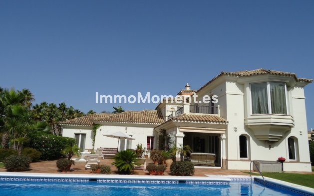 Villa - Wiederverkauf - Sotogrande - Sotogrande Alto