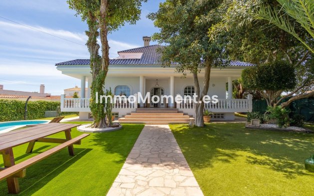 Villa - Wiederverkauf - Torrevieja - Torrevieja Centro