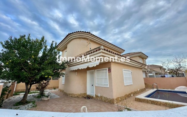 Villa - Wiederverkauf - Torrevieja - Torrevieja Centro