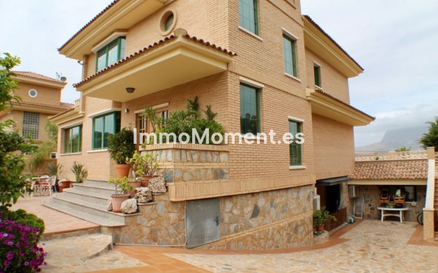 Vrijstaande villa - Bestaande woning - Benidorm - Benidorm Centro