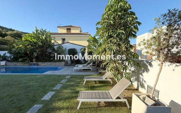 Vrijstaande villa - Bestaande woning - Casares - Casares Centro