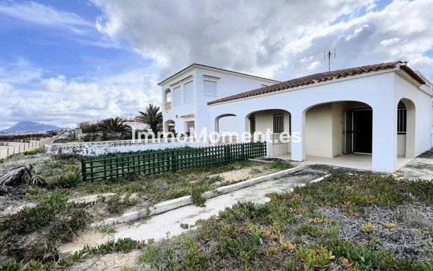 Vrijstaande villa - Bestaande woning - Denia - Denia Centro