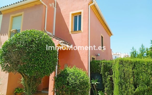 Vrijstaande villa - Bestaande woning - Estepona  - Estepona Centro