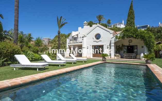 Vrijstaande villa - Bestaande woning - Estepona  - Estepona Centro