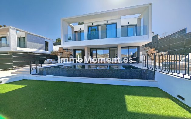Vrijstaande villa - Bestaande woning - Estepona  - Estepona Centro