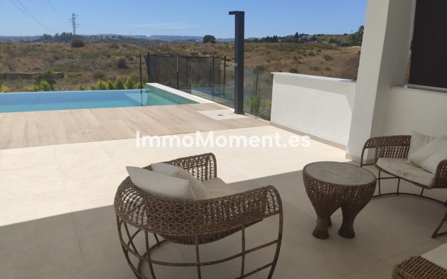 Vrijstaande villa - Bestaande woning - Estepona  - Estepona Centro