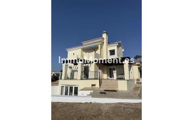 Vrijstaande villa - Bestaande woning - Estepona  - Estepona Centro