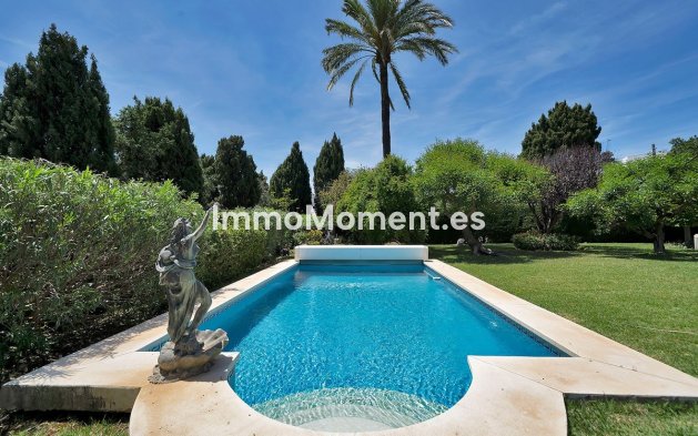 Vrijstaande villa - Bestaande woning - Estepona  - New Golden Mile