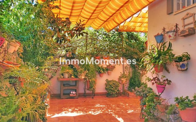 Vrijstaande villa - Bestaande woning - Fuengirola - Fuengirola Centro