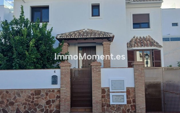 Vrijstaande villa - Bestaande woning - Fuengirola - Los Pacos