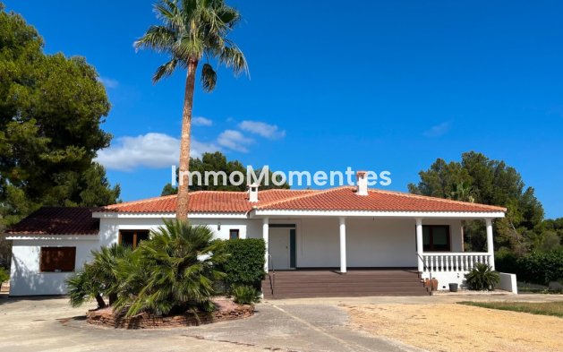 Vrijstaande villa - Bestaande woning - La Nucía - La Nucia Centro