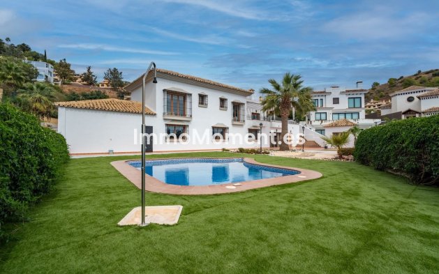 Vrijstaande villa - Bestaande woning - Málaga - Pinares de San Antón