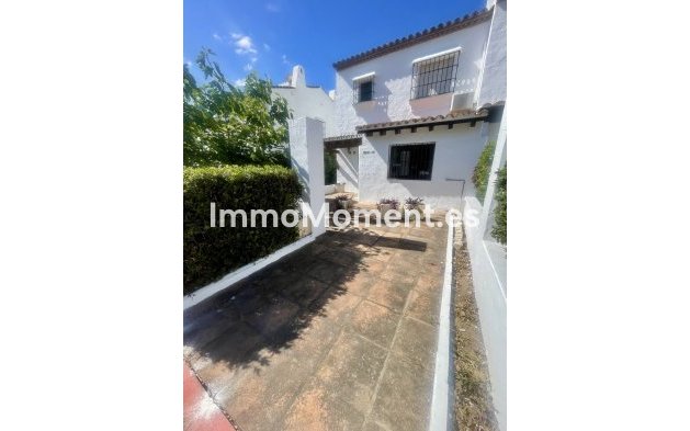 Vrijstaande villa - Bestaande woning - Manilva - La Duquesa