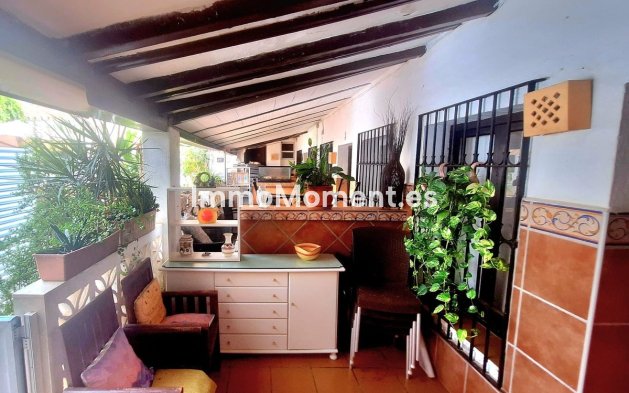 Vrijstaande villa - Bestaande woning - Marbella - Costabella