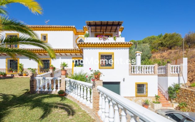 Vrijstaande villa - Bestaande woning - Marbella - Elviria