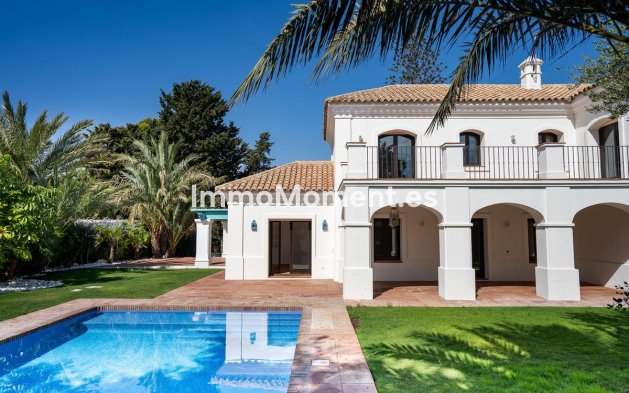 Vrijstaande villa - Bestaande woning - Marbella - Guadalmina Baja