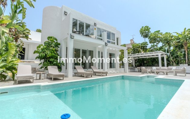 Vrijstaande villa - Bestaande woning - Marbella - Nueva Andalucía