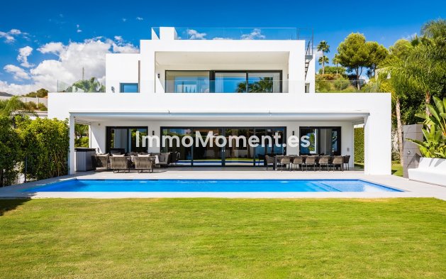 Vrijstaande villa - Bestaande woning - Marbella - Nueva Andalucía