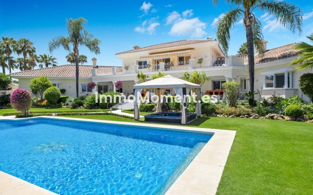Vrijstaande villa - Bestaande woning - Marbella - Nueva Andalucía