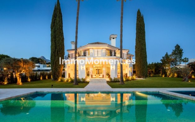 Vrijstaande villa - Bestaande woning - Marbella - Nueva Andalucía