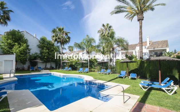 Vrijstaande villa - Bestaande woning - Marbella - Nueva Andalucía