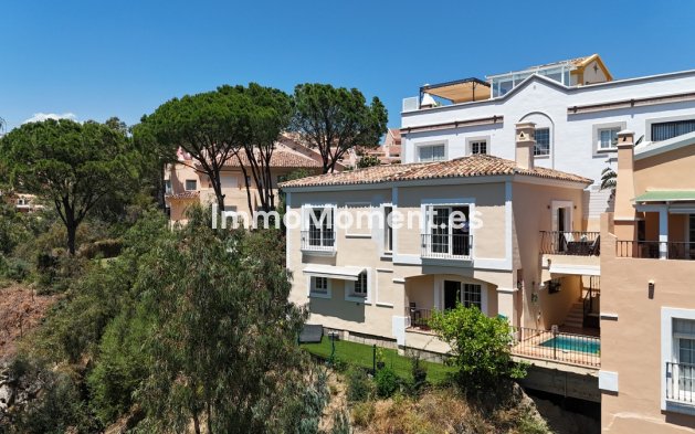 Vrijstaande villa - Bestaande woning - Marbella - Nueva Andalucía