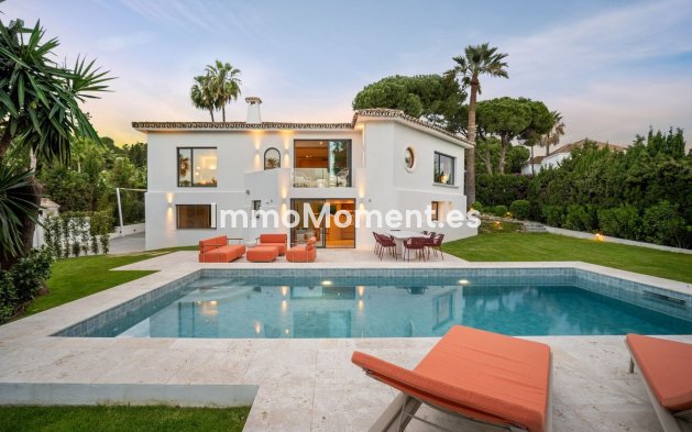 Vrijstaande villa - Bestaande woning - Marbella - Nueva Andalucía