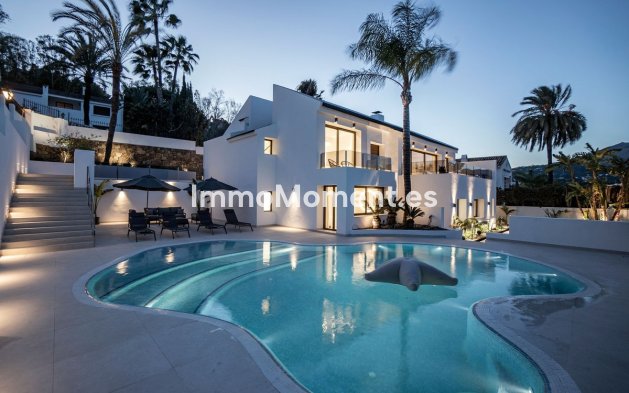 Vrijstaande villa - Bestaande woning - Marbella - Nueva Andalucía
