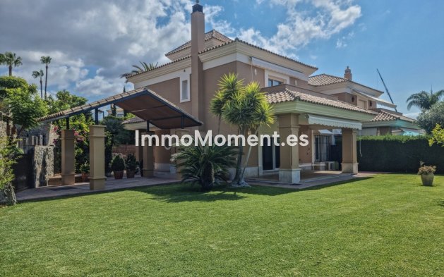 Vrijstaande villa - Bestaande woning - Marbella - Santa Clara