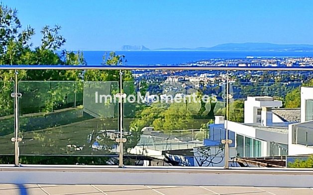 Vrijstaande villa - Bestaande woning - Marbella - Sierra Blanca