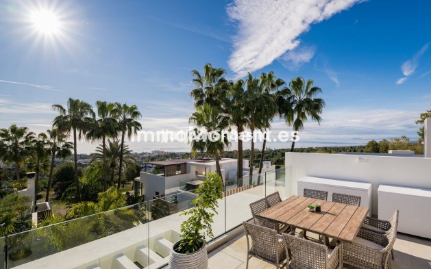 Vrijstaande villa - Bestaande woning - Marbella - Sierra Blanca